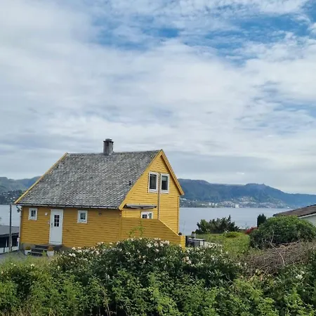 Charming Family House With Beautiful Views! * Askoy