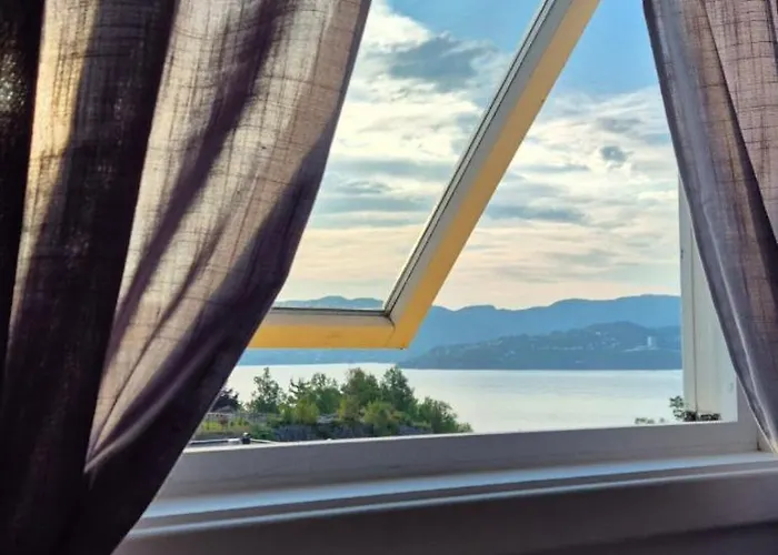 Dom wakacyjny Charming Family House With Beautiful Views! Askoy
